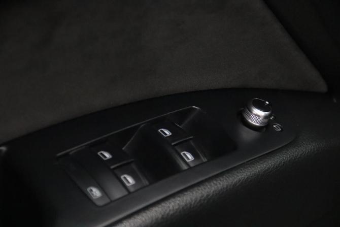 Audi Q7 I (4L) Рестайлинг с пробегом 2011 года, цена 1 940 450 рублей, 245320 км, внедорожник, Автокод Объявления
