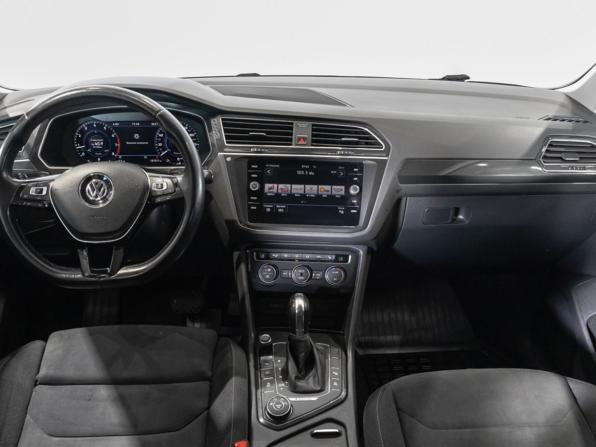 Volkswagen Tiguan II с пробегом 2017 года, цена 2 800 000 рублей, 107000 км, внедорожник, Автокод Объявления