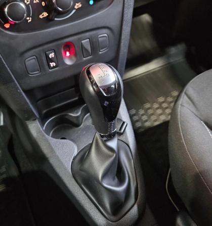 Renault Sandero II Рестайлинг с пробегом 2018 года, цена 1 199 000 рублей, 83829 км, хэтчбек, Автокод Объявления