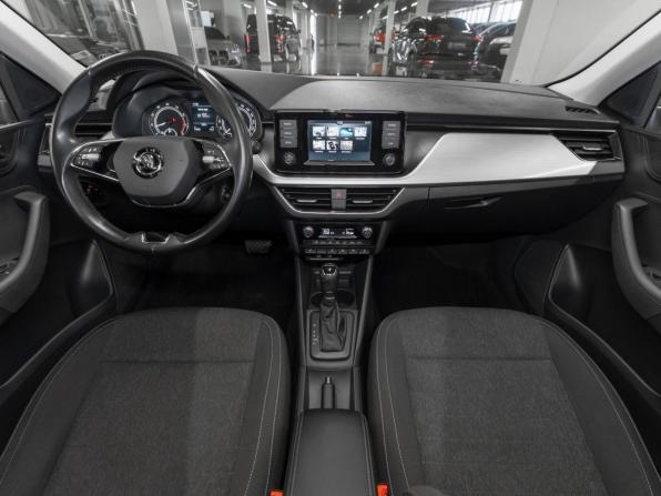 Skoda Rapid II с пробегом 2022 года, цена 1 980 000 рублей, 77535 км, лифтбек, Автокод Объявления