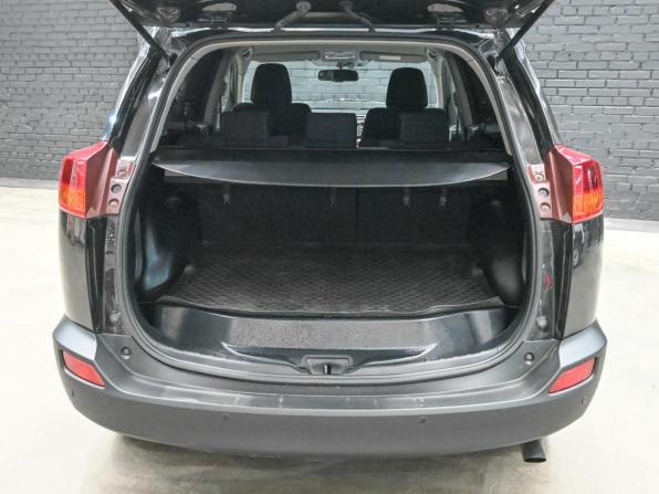 Toyota RAV4 IV (XA40) Рестайлинг с пробегом 2015 года, цена 2 100 000 рублей, 216763 км, внедорожник, Автокод Объявления