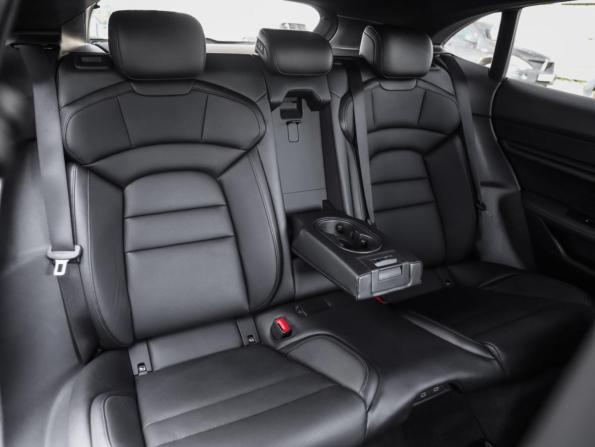 Porsche Taycan I с пробегом 2022 года, цена 8 811 000 рублей, 28303 км, универсал, Автокод Объявления