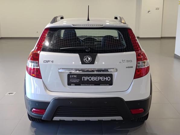 Dongfeng H30 Cross с пробегом 2016 года, цена 560 000 рублей, 70715 км, хэтчбек, Автокод Объявления