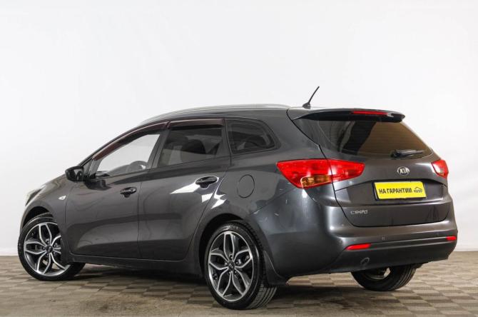 Kia Ceed II с пробегом 2013 года, цена 1 059 000 рублей, 252000 км, универсал, Автокод Объявления