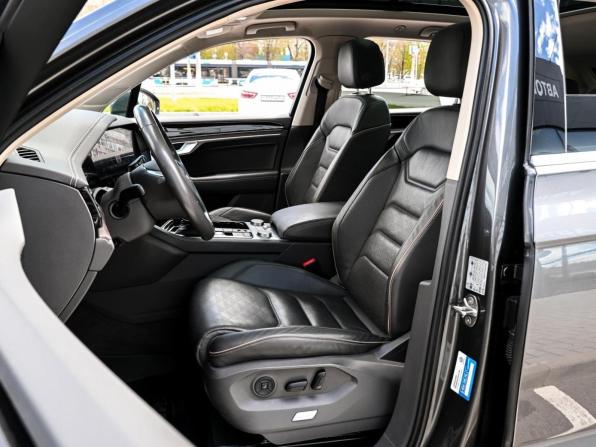 Volkswagen Touareg III с пробегом 2020 года, цена 7 176 900 рублей, 58960 км, внедорожник, Автокод Объявления