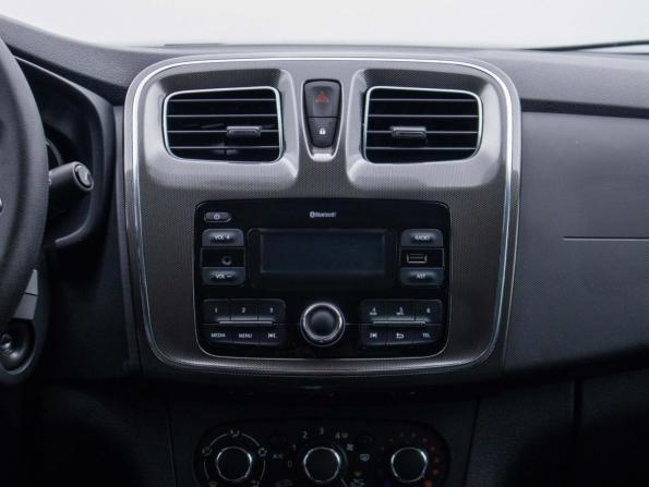 Renault Sandero II Рестайлинг с пробегом 2019 года, цена 1 260 000 рублей, 19967 км, хэтчбек, Автокод Объявления