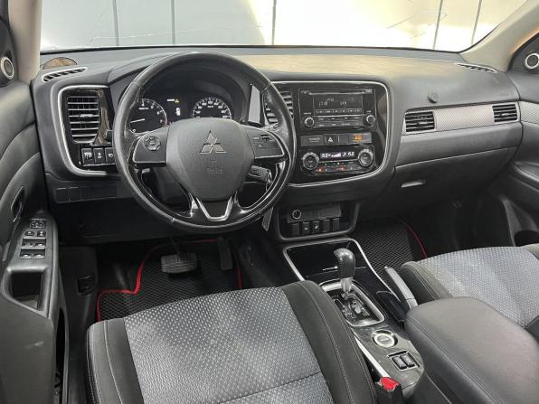 Mitsubishi Outlander III Рестайлинг 2 с пробегом 2018 года, цена 1 800 000 рублей, 168792 км, внедорожник, Автокод Объявления