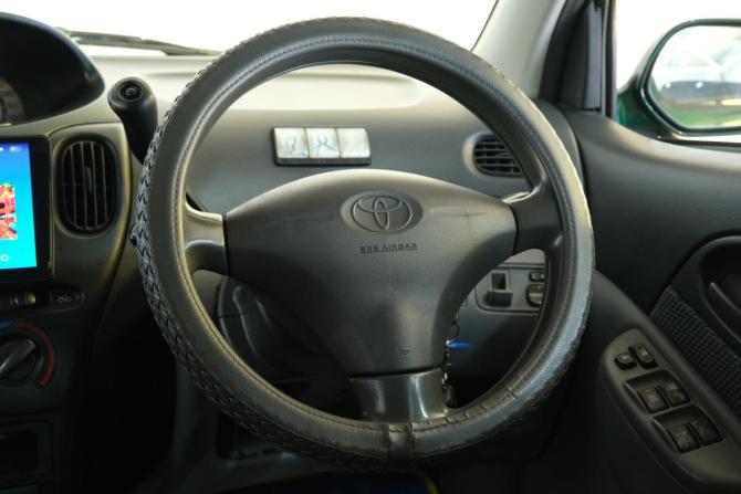 Toyota FunCargo с пробегом 2000 года, цена 439 000 рублей, 335000 км, компактвэн, Автокод Объявления