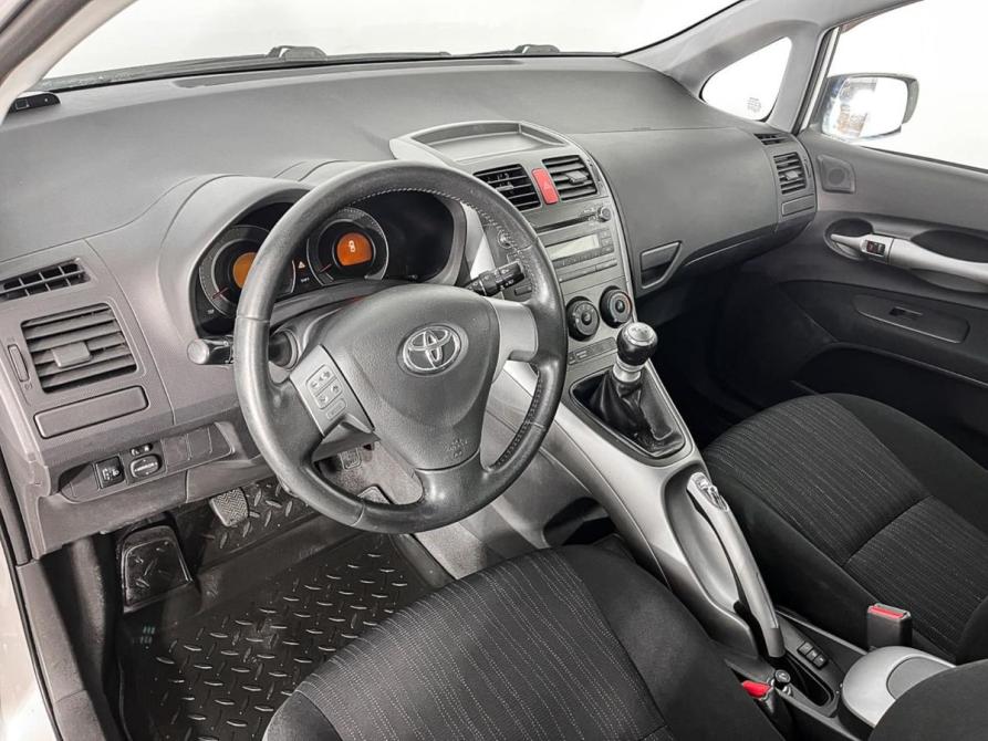 Toyota Auris I Ногинск  - изображение 16