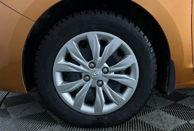 Hyundai Solaris II с пробегом 2018 года, цена 1 270 000 рублей, 68407 км, седан, Автокод Объявления