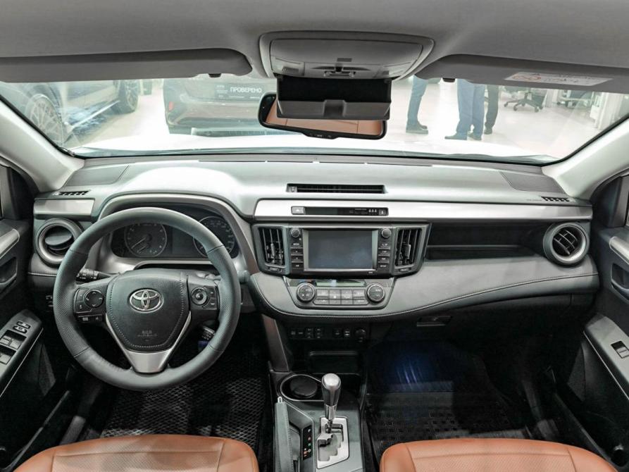 Toyota RAV4 IV (XA40) Рестайлинг Казань  - изображение 17