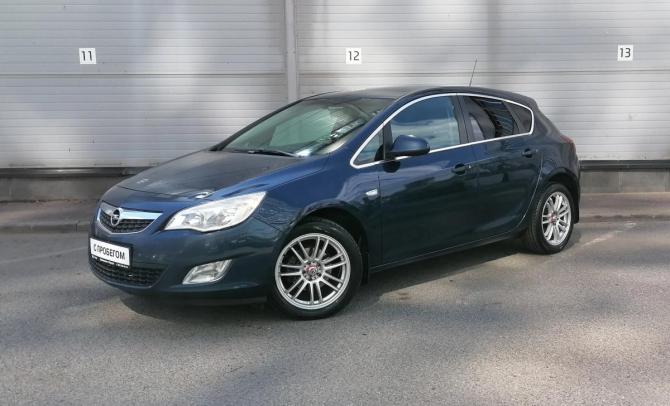 Opel Astra J с пробегом 2012 года, цена 689 000 рублей, 141462 км, хэтчбек, Автокод Объявления