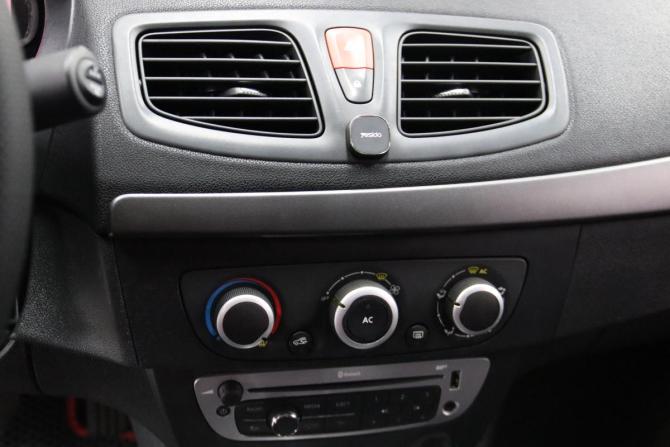 Renault Fluence I Рестайлинг с пробегом 2014 года, цена 755 550 рублей, 120339 км, седан, Автокод Объявления