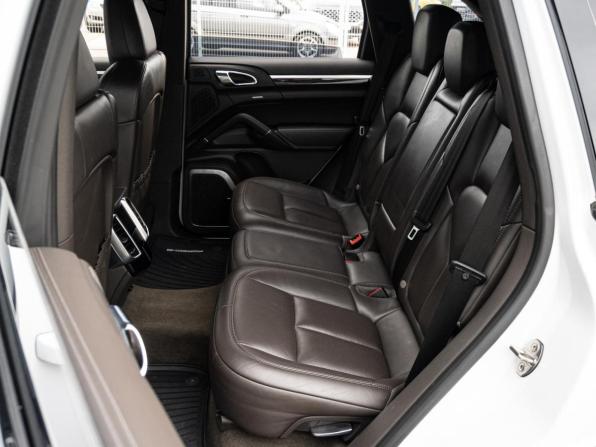 Porsche Cayenne II Рестайлинг (958) с пробегом 2015 года, цена 3 120 000 рублей, 213187 км, внедорожник, Автокод Объявления