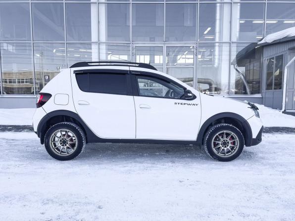 Renault Sandero II Рестайлинг с пробегом 2019 года, цена 960 000 рублей, 92581 км, хэтчбек, Автокод Объявления