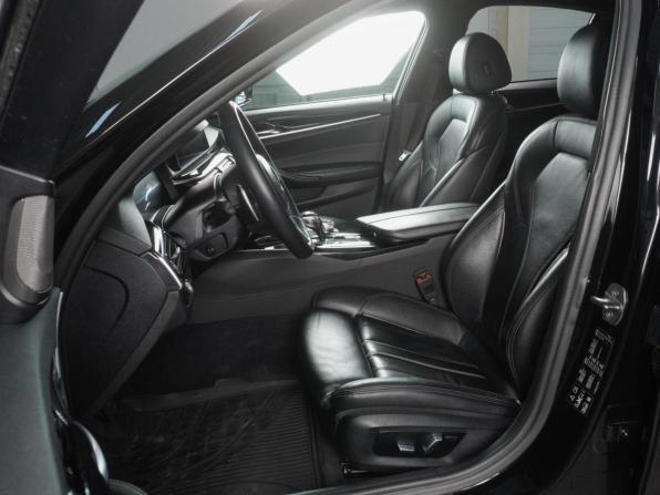 BMW 5 серии VII (G30/G31/G38) с пробегом 2018 года, цена 3 659 000 рублей, 220727 км, седан, Автокод Объявления