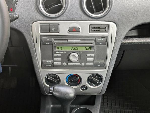 Ford Fusion I Рестайлинг с пробегом 2010 года, цена 799 000 рублей, 195850 км, хэтчбек, Автокод Объявления