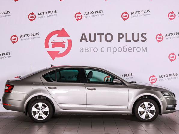 Skoda Octavia III (A7) Рестайлинг с пробегом 2019 года, цена 2 440 000 рублей, 70573 км, лифтбек, Автокод Объявления