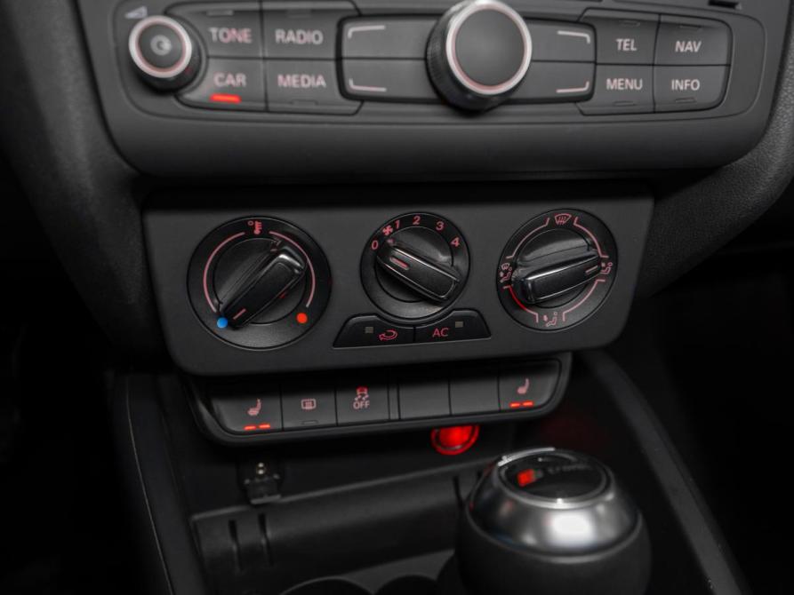 Audi A1 I (8X) Москва  - изображение 15