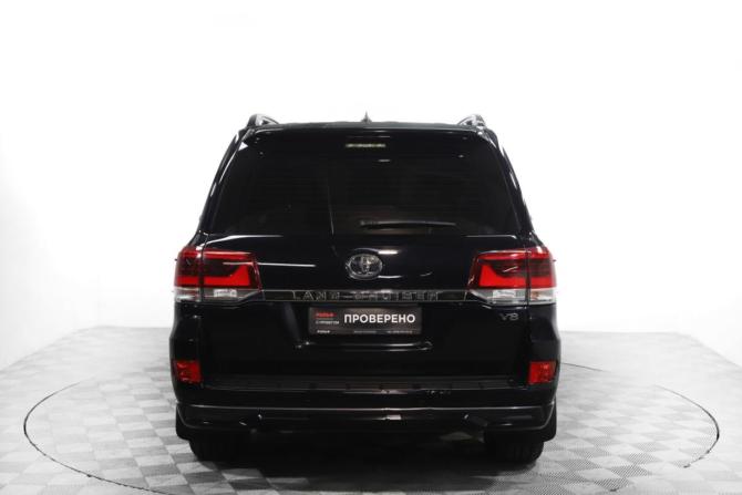 Toyota Land Cruiser 200 Series Рестайлинг 2 с пробегом 2017 года, цена 7 600 000 рублей, 124718 км, внедорожник, Автокод Объявления