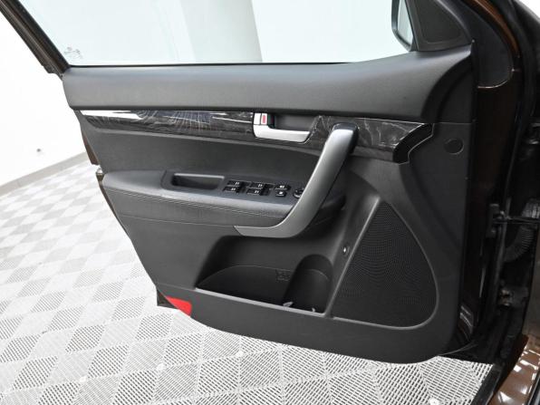 Kia Sorento II Рестайлинг с пробегом 2019 года, цена 1 519 000 рублей, 79996 км, внедорожник, Автокод Объявления