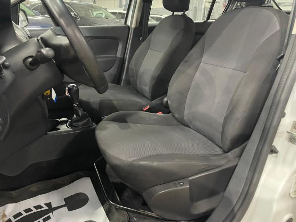 Renault Logan II Рестайлинг с пробегом 2021 года, цена 940 000 рублей, 57153 км, седан, Автокод Объявления