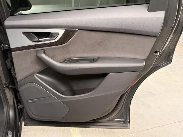 Audi Q7 II (4M) с пробегом 2015 года, цена 3 650 000 рублей, 130378 км, внедорожник, Автокод Объявления