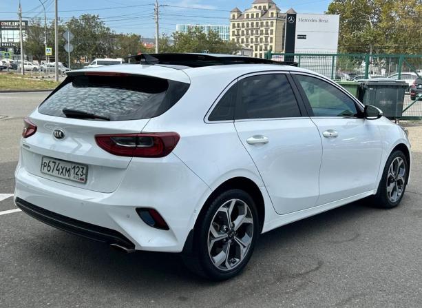 Kia Ceed III с пробегом 2019 года, цена 1 470 000 рублей, 195000 км, хэтчбек, Автокод Объявления