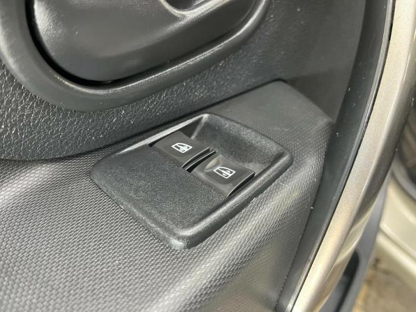 Renault Logan II с пробегом 2015 года, цена 607 360 рублей, 173050 км, седан, Автокод Объявления