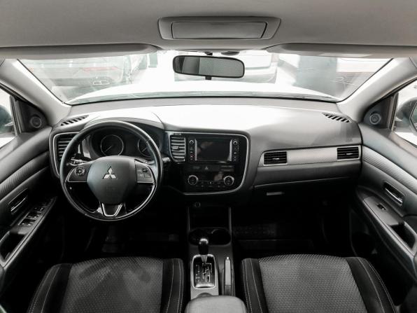 Mitsubishi Outlander III Рестайлинг 2 с пробегом 2016 года, цена 1 399 000 рублей, 236513 км, внедорожник, Автокод Объявления