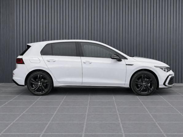 Volkswagen Golf VIII с пробегом 2022 года, цена 2 037 000 рублей, 34000 км, хэтчбек, Автокод Объявления
