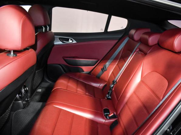 Kia Stinger I с пробегом 2019 года, цена 2 900 000 рублей, 112000 км, лифтбек, Автокод Объявления
