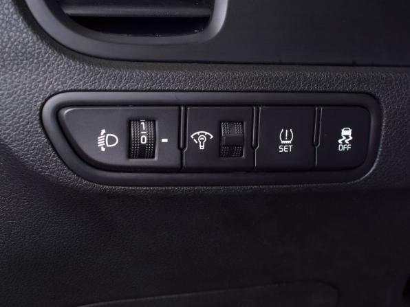 Kia Rio IV с пробегом 2019 года, цена 1 399 999 рублей, 131447 км, хэтчбек, Автокод Объявления