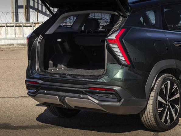 Geely Atlas II с пробегом 2024 года, цена 3 100 000 рублей, 30005 км, внедорожник, Автокод Объявления