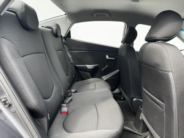 Kia Rio III Рестайлинг с пробегом 2016 года, цена 998 000 рублей, 101134 км, седан, Автокод Объявления