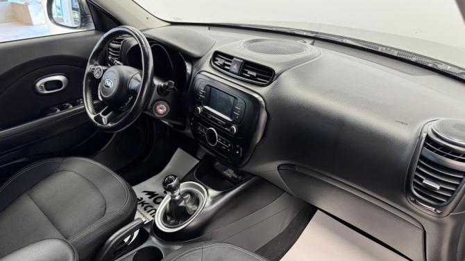 Kia Soul II Рестайлинг с пробегом 2018 года, цена 1 450 000 рублей, 75991 км, хэтчбек, Автокод Объявления