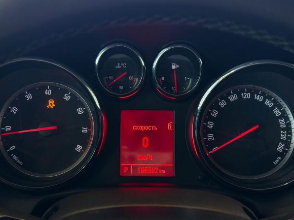 Opel Astra J Рестайлинг с пробегом 2012 года, цена 715 000 рублей, 195582 км, седан, Автокод Объявления