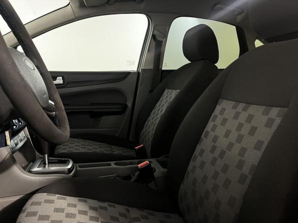 Ford Focus II Рестайлинг с пробегом 2009 года, цена 659 900 рублей, 168185 км, седан, Автокод Объявления