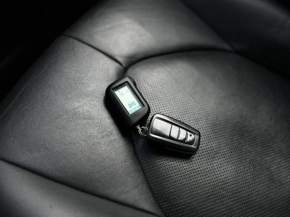 Toyota Camry VIII (XV70) с пробегом 2019 года, цена 2 699 000 рублей, 130776 км, универсал, Автокод Объявления