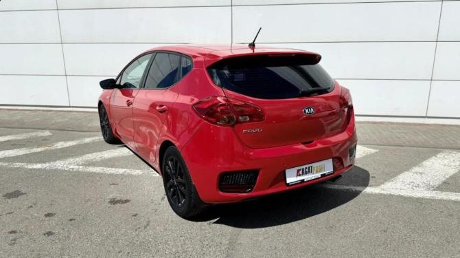 Kia Ceed II Рестайлинг с пробегом 2015 года, цена 1 050 000 рублей, 194000 км, хэтчбек, Автокод Объявления