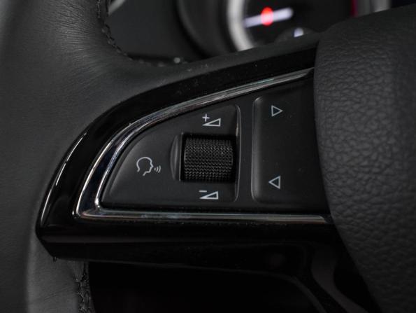Skoda Octavia III (A7) Рестайлинг с пробегом 2020 года, цена 2 299 000 рублей, 22487 км, лифтбек, Автокод Объявления