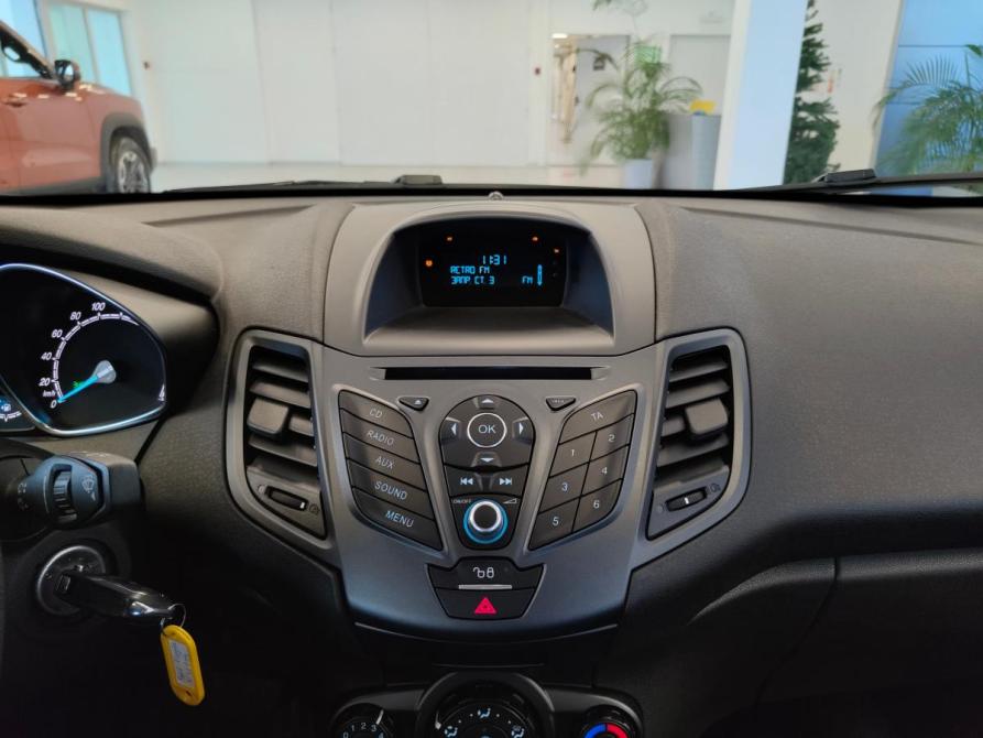 Ford Fiesta Mk6 Рестайлинг Санкт-Петербург  - изображение 10