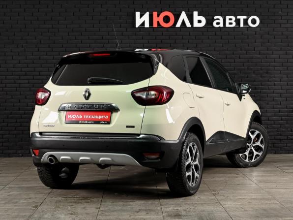 Renault Kaptur I с пробегом 2018 года, цена 1 835 000 рублей, 71355 км, внедорожник, Автокод Объявления