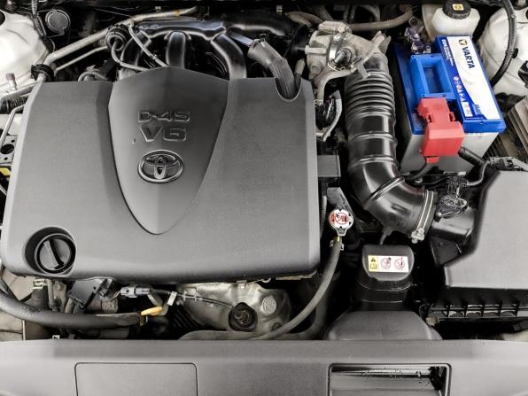 Toyota Camry VIII (XV70) Рестайлинг с пробегом 2021 года, цена 3 500 000 рублей, 99478 км, седан, Автокод Объявления