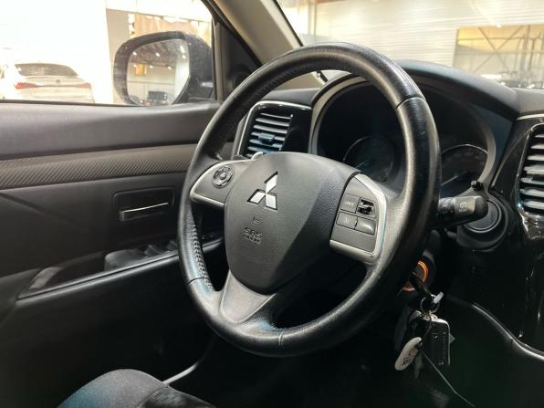 Mitsubishi Outlander III с пробегом 2013 года, цена 1 350 000 рублей, 182344 км, внедорожник, Автокод Объявления