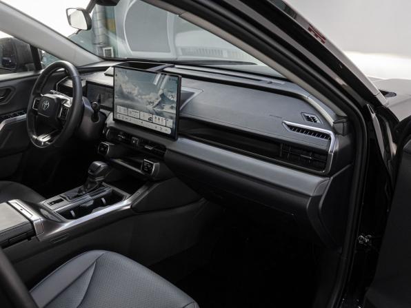 Toyota Wildlander II с пробегом 2026 года, цена 4 309 000 рублей, 33 км, внедорожник, Автокод Объявления