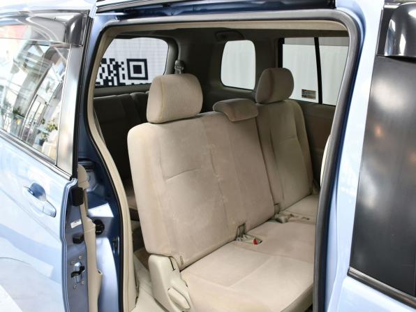 Toyota ISis I Рестайлинг с пробегом 2009 года, цена 1 137 000 рублей, 218137 км, компактвэн, Автокод Объявления