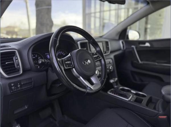 Kia Sportage IV Рестайлинг с пробегом 2019 года, цена 1 800 000 рублей, 183342 км, внедорожник, Автокод Объявления