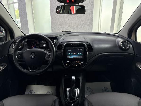 Renault Kaptur I с пробегом 2018 года, цена 1 695 000 рублей, 40051 км, внедорожник, Автокод Объявления