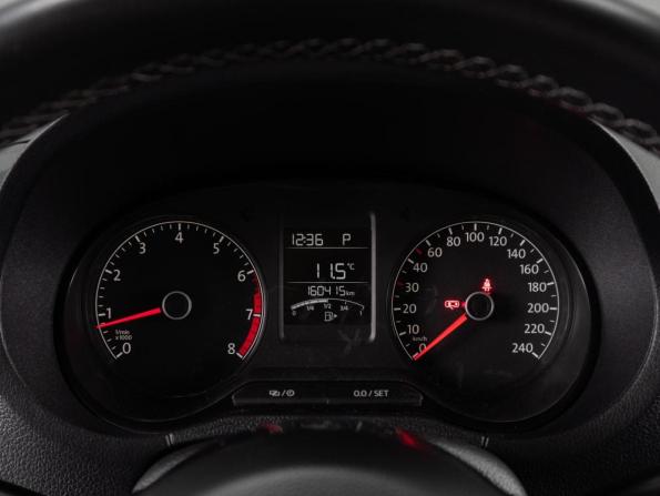 Volkswagen Polo V Рестайлинг с пробегом 2017 года, цена 1 279 000 рублей, 160415 км, седан, Автокод Объявления